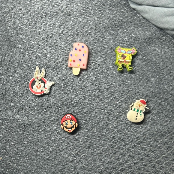 Croc jibbitz - Picture 1 of 1